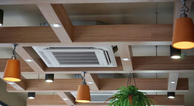 Ceiling cassette air conditioner in commercial space