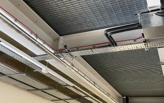 tray works under plant deck